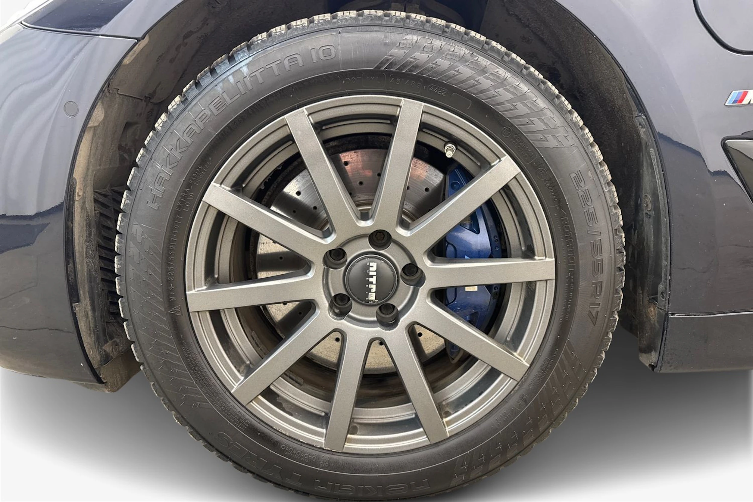 musta BMW 530 2020 kuva 9.