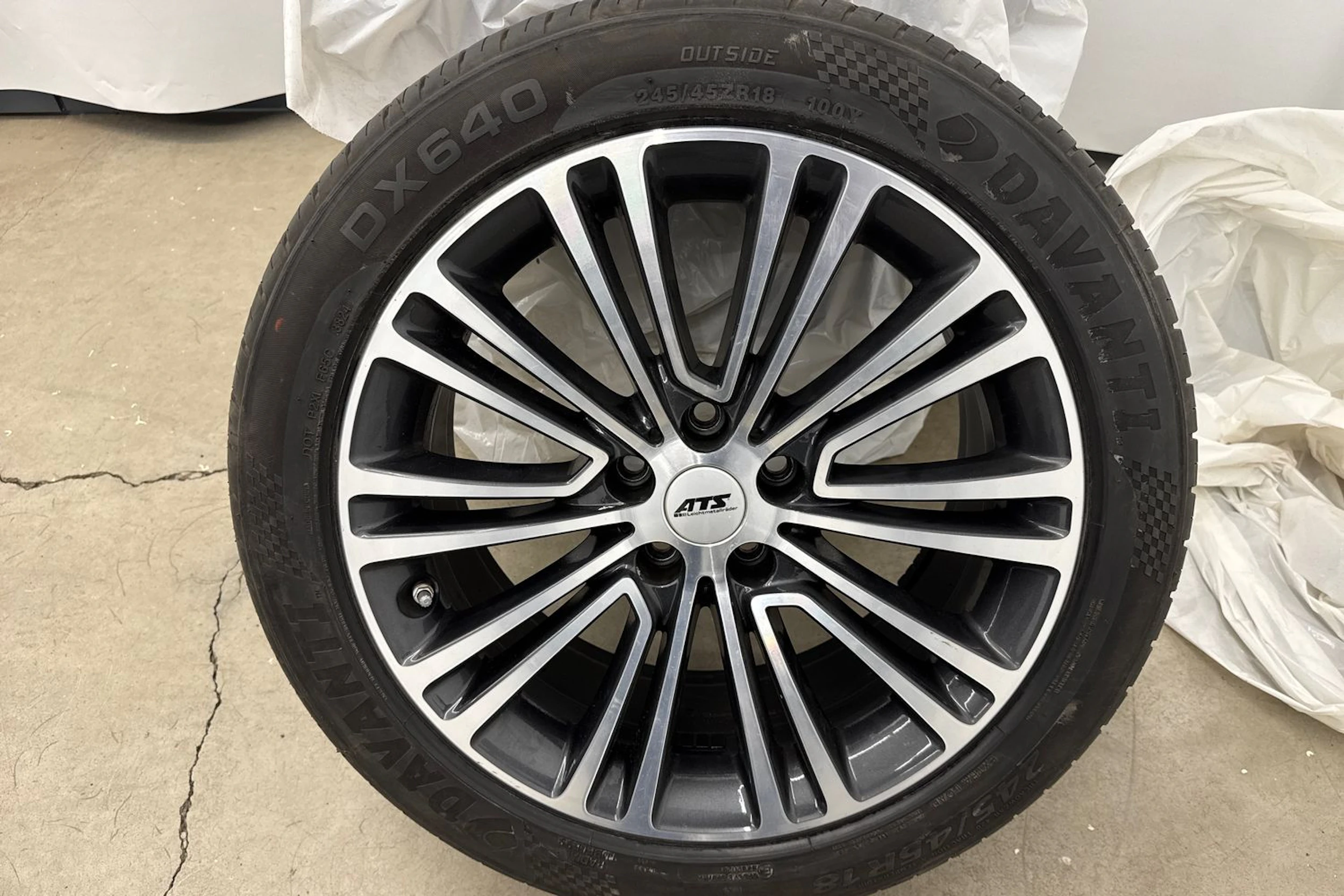 musta BMW 530 2020 kuva 11.