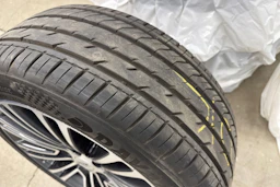 musta BMW 530 2020 kuva 12.