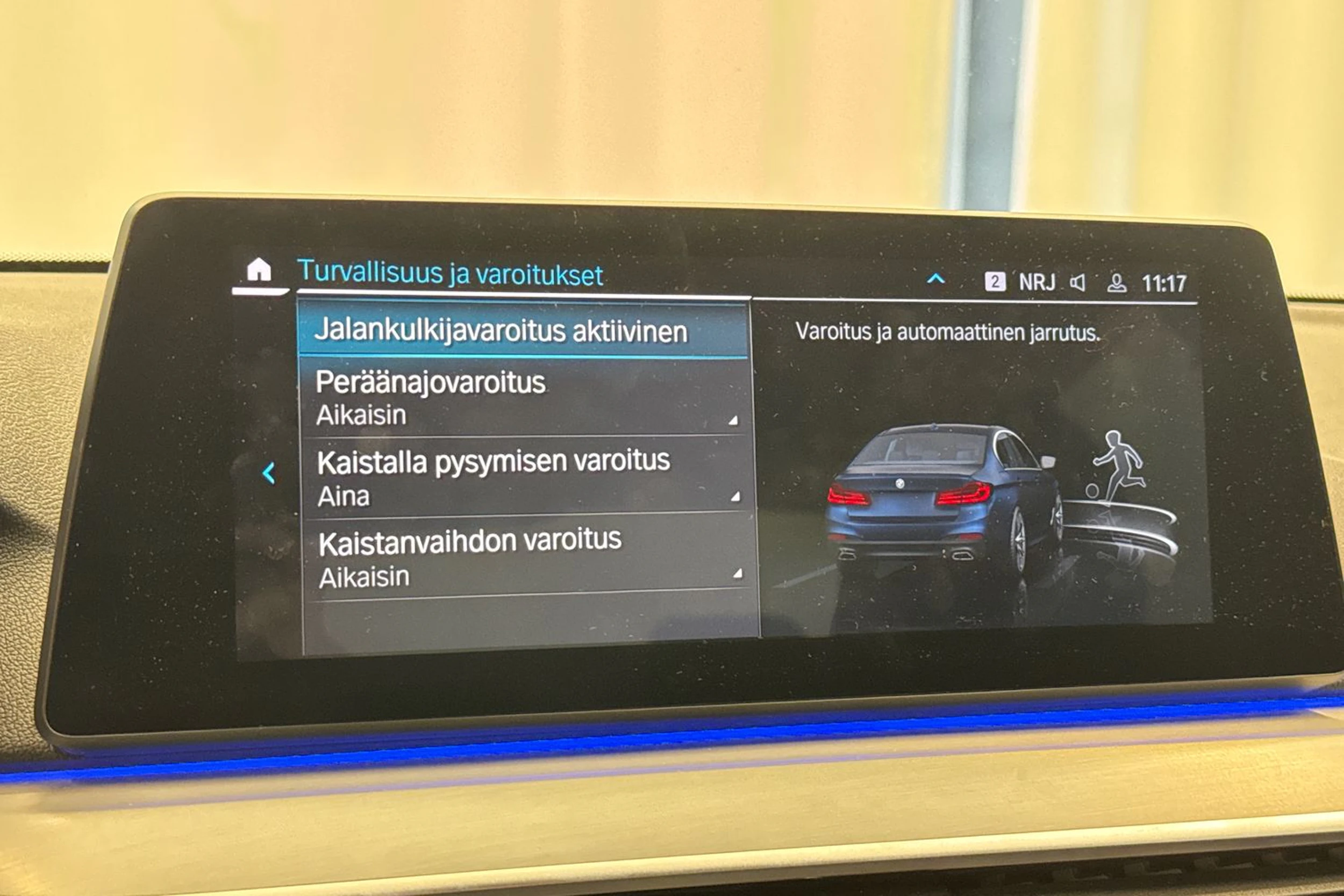 musta BMW 530 2020 kuva 20.