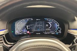 musta BMW 530 2020 kuva 23.