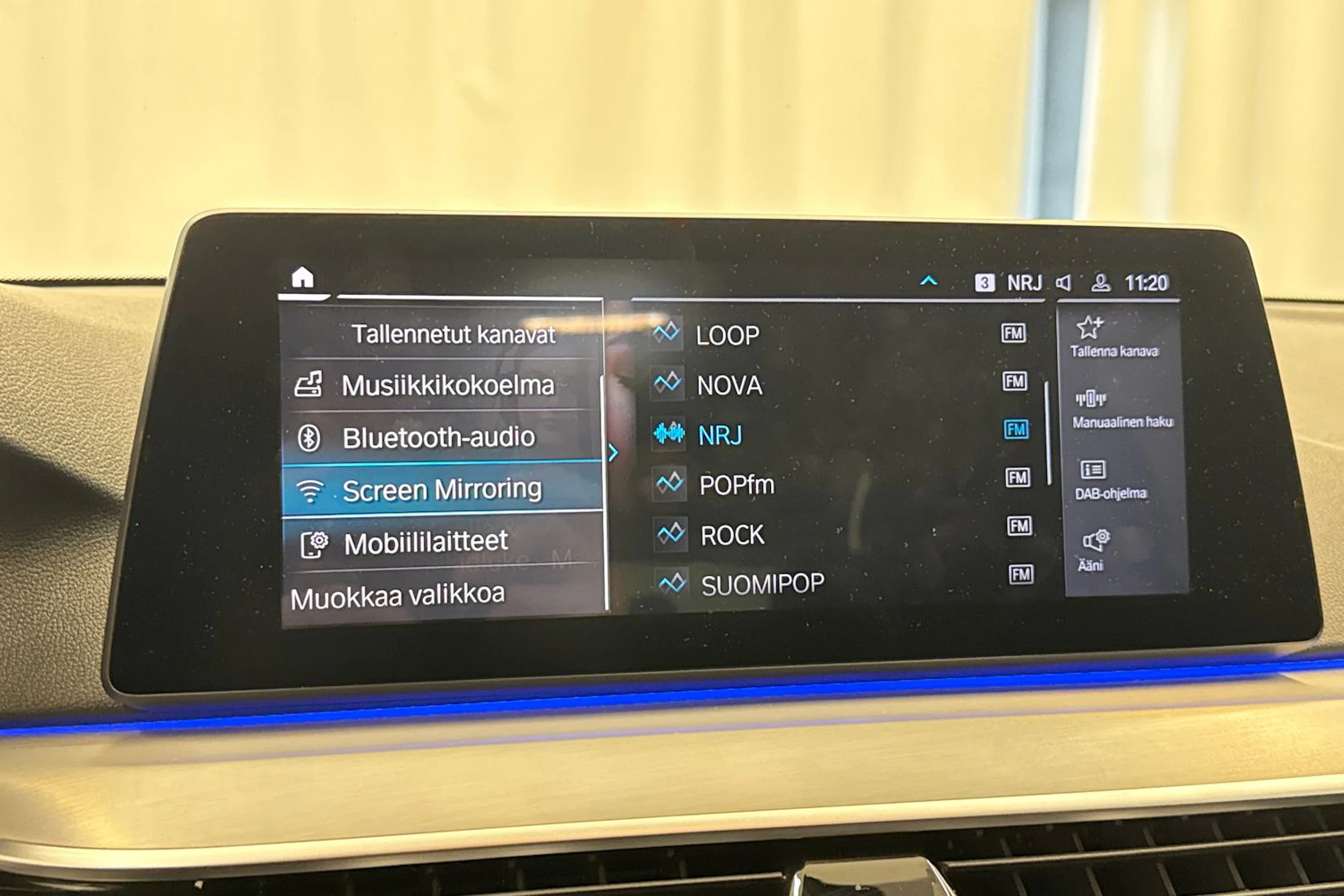 musta BMW 530 2020 kuva 27.