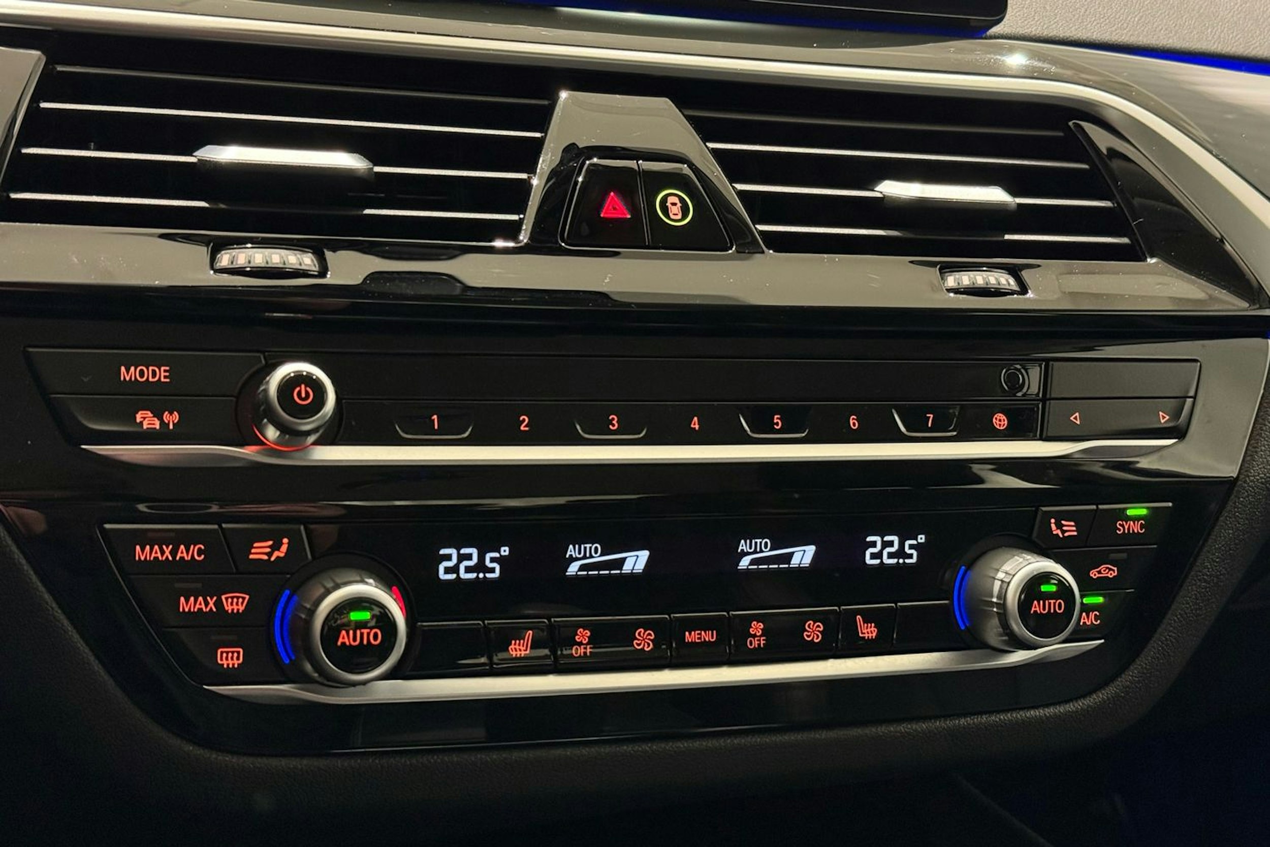 valkoinen BMW 530 2020 kuva 25.