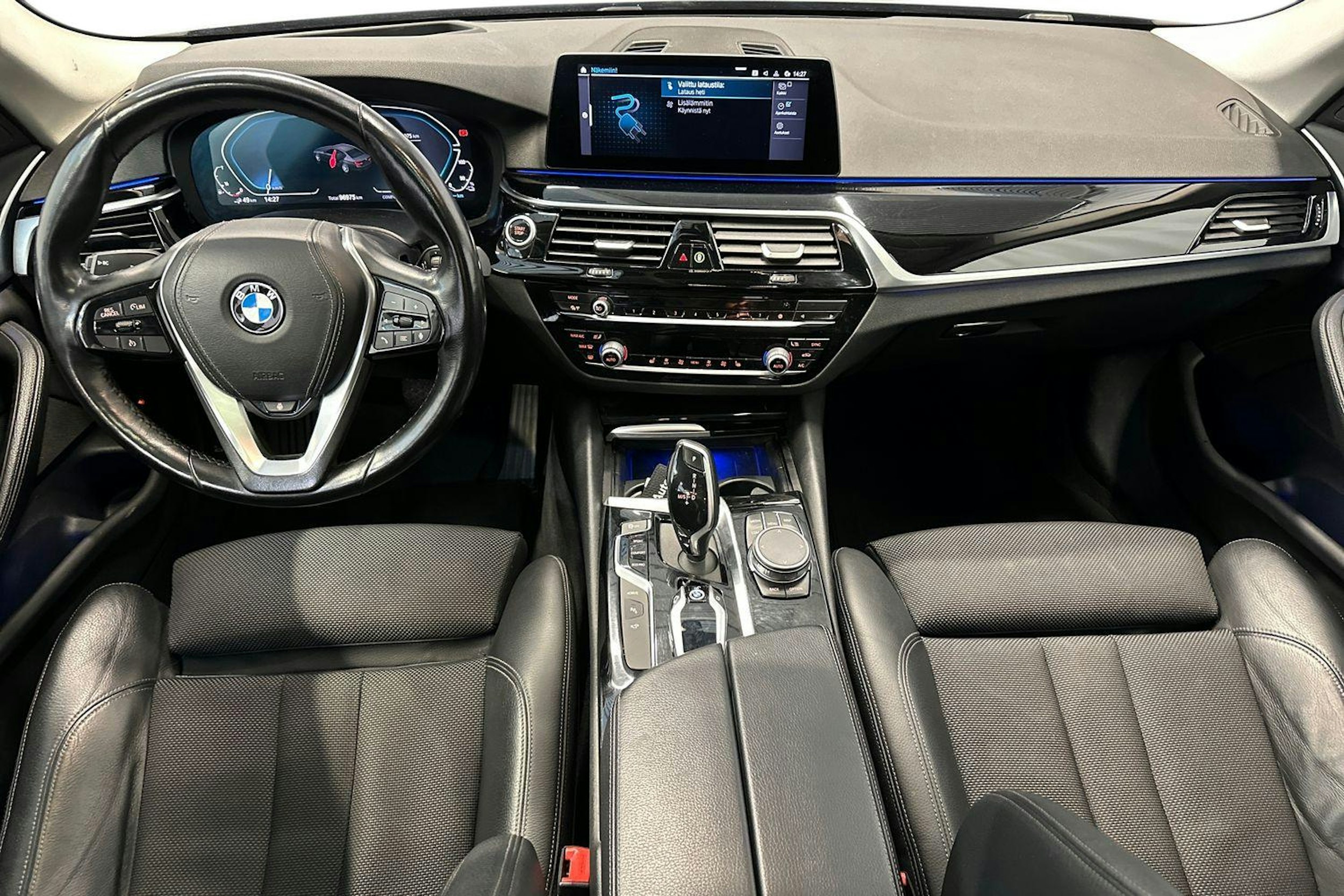 harmaa BMW 530 2020 kuva 9.