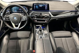 harmaa BMW 530 2020 kuva 9.