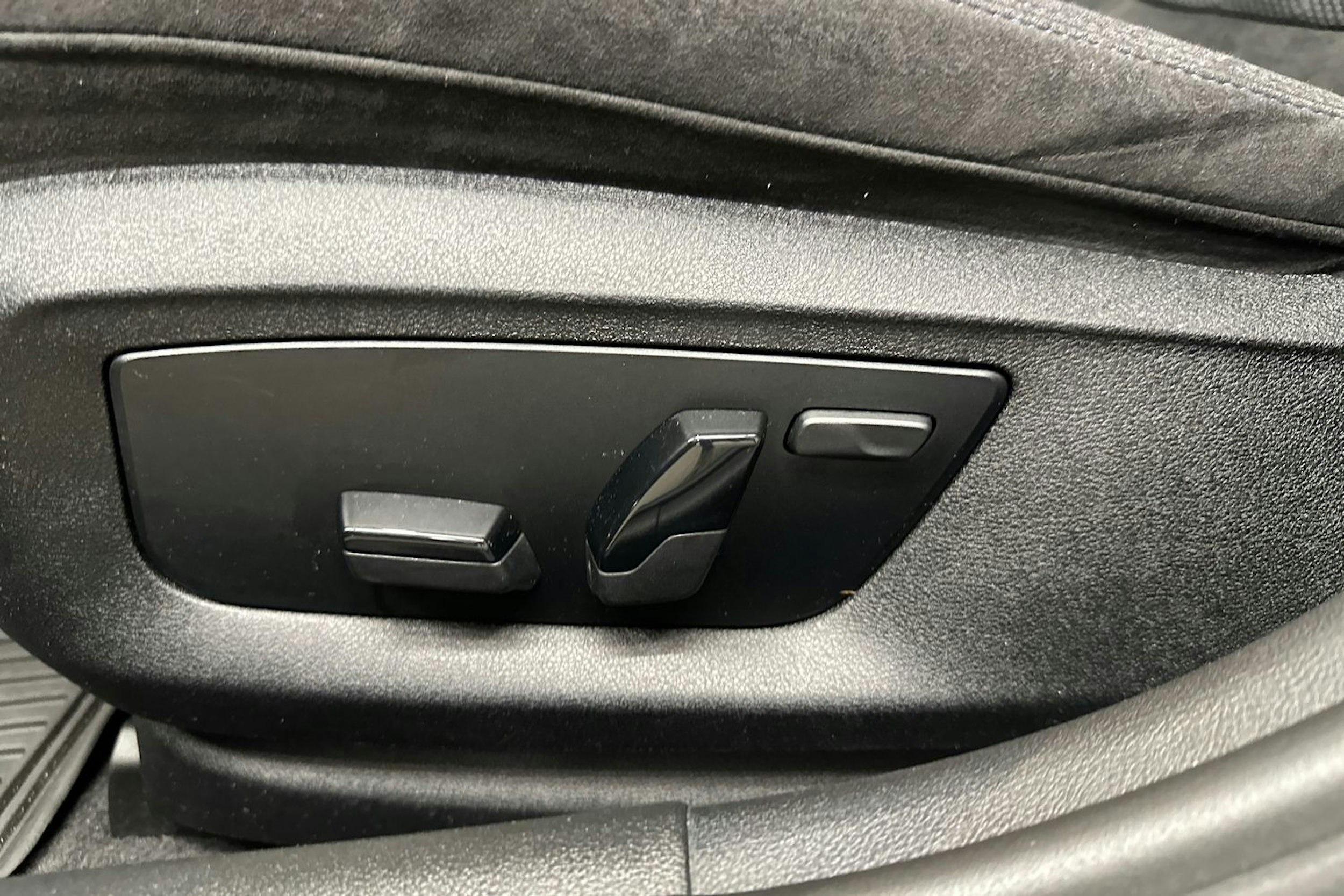 sininen BMW 530 2020 kuva 25.