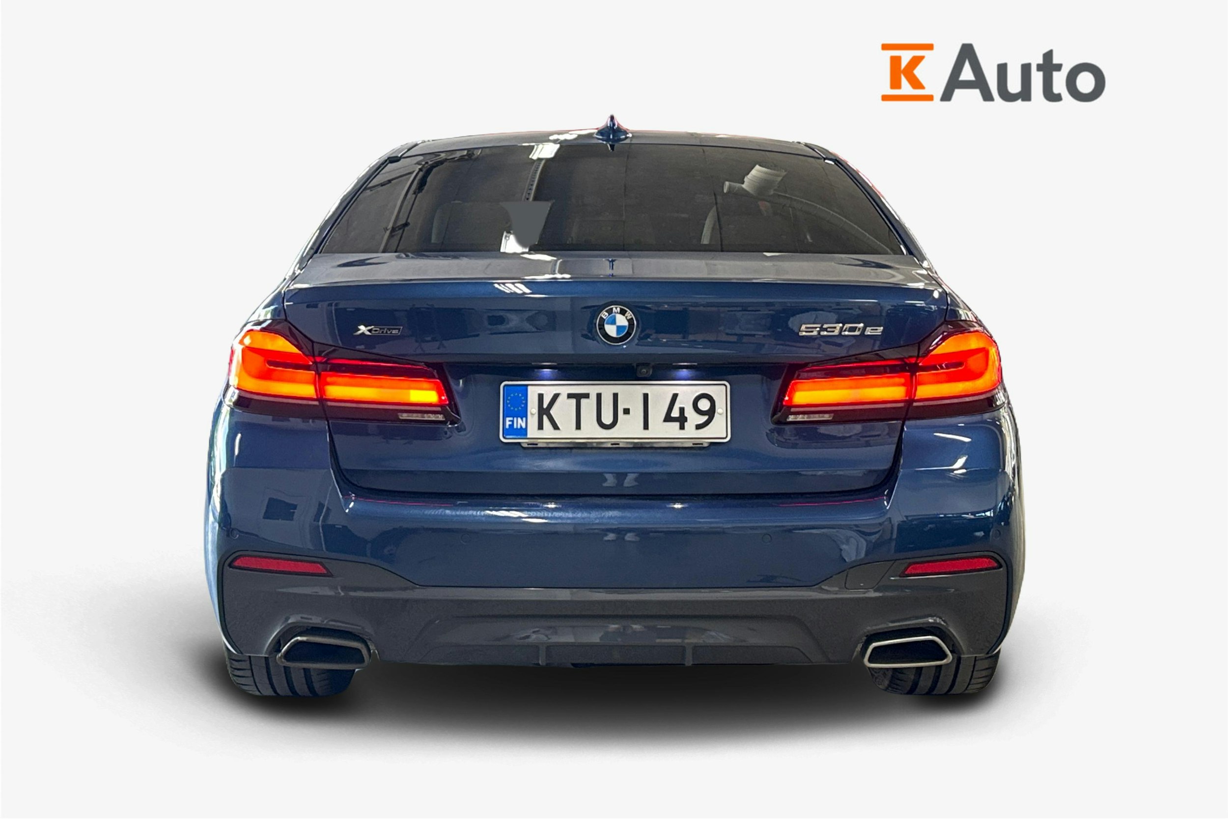 sininen BMW 530 2020 kuva 3.
