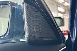 sininen BMW 530 2020 kuva 25.