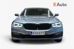 sininen BMW 530 2020 kuva 5.