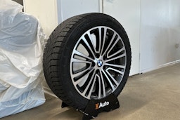sininen BMW 530 2020 kuva 13.