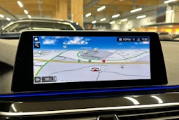 sininen BMW 530 2020 kuva 20.