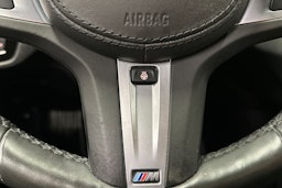 sininen BMW 530 2020 kuva 28.
