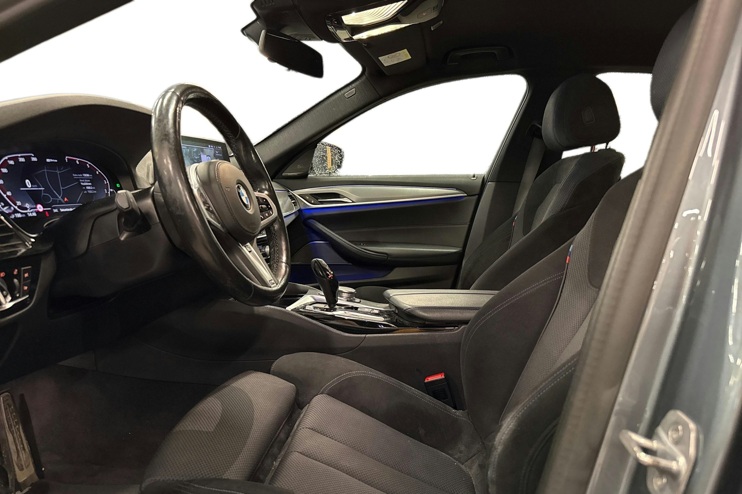 met. sininen BMW 530 2020 kuva 3.