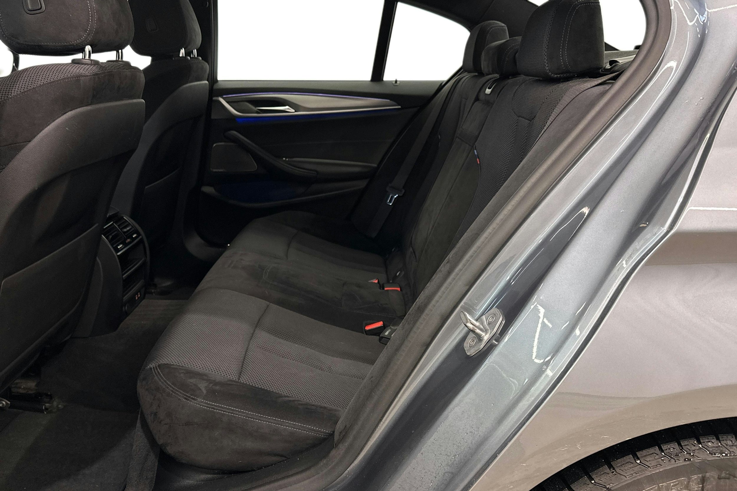 met. sininen BMW 530 2020 kuva 10.