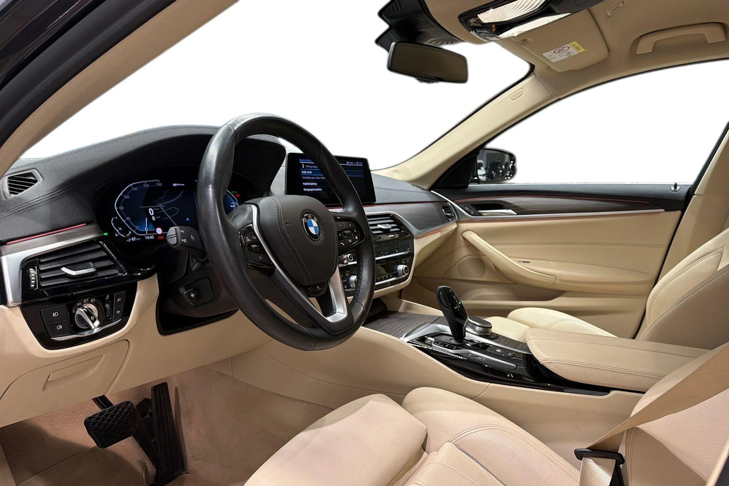 musta BMW 530 2020 kuva 11.