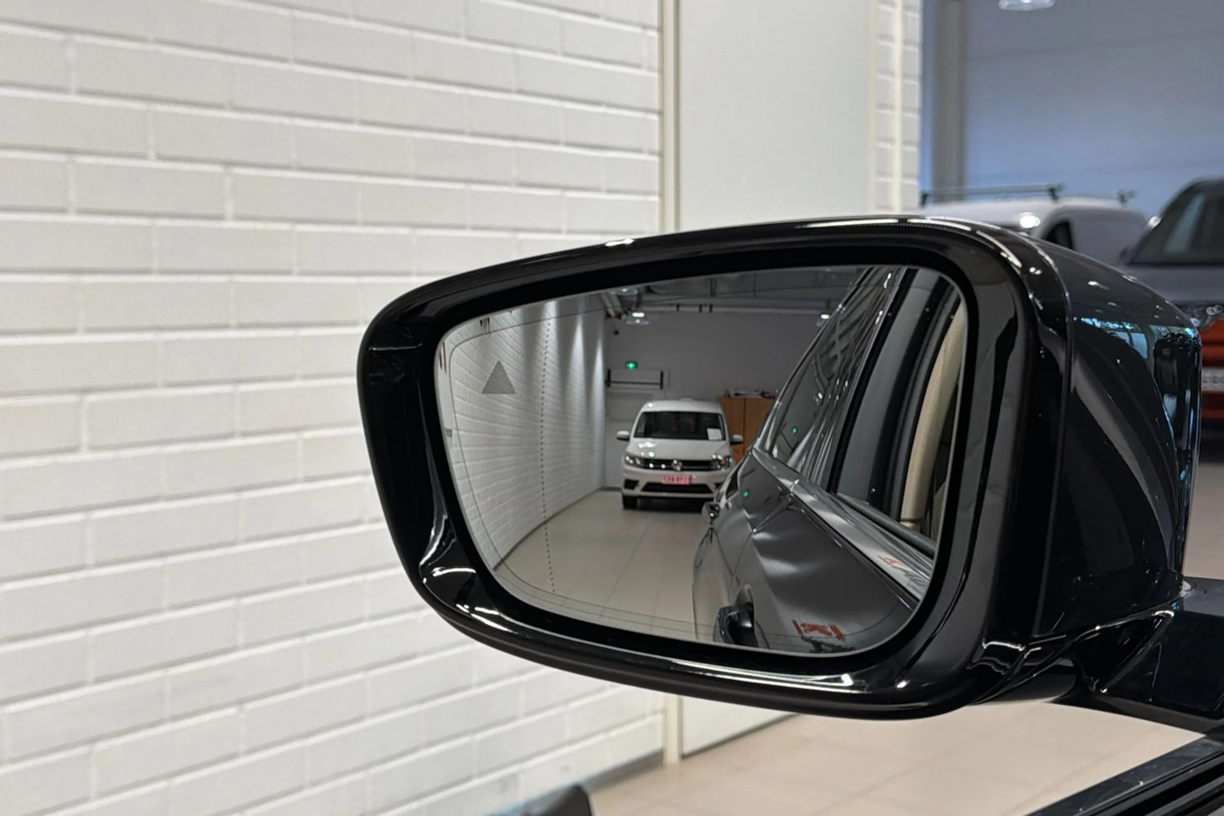 musta BMW 530 2020 kuva 42.