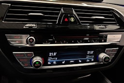sininen BMW 530 2020 kuva 24.