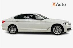 Valkoinen BMW 530 2020 kuva 6.