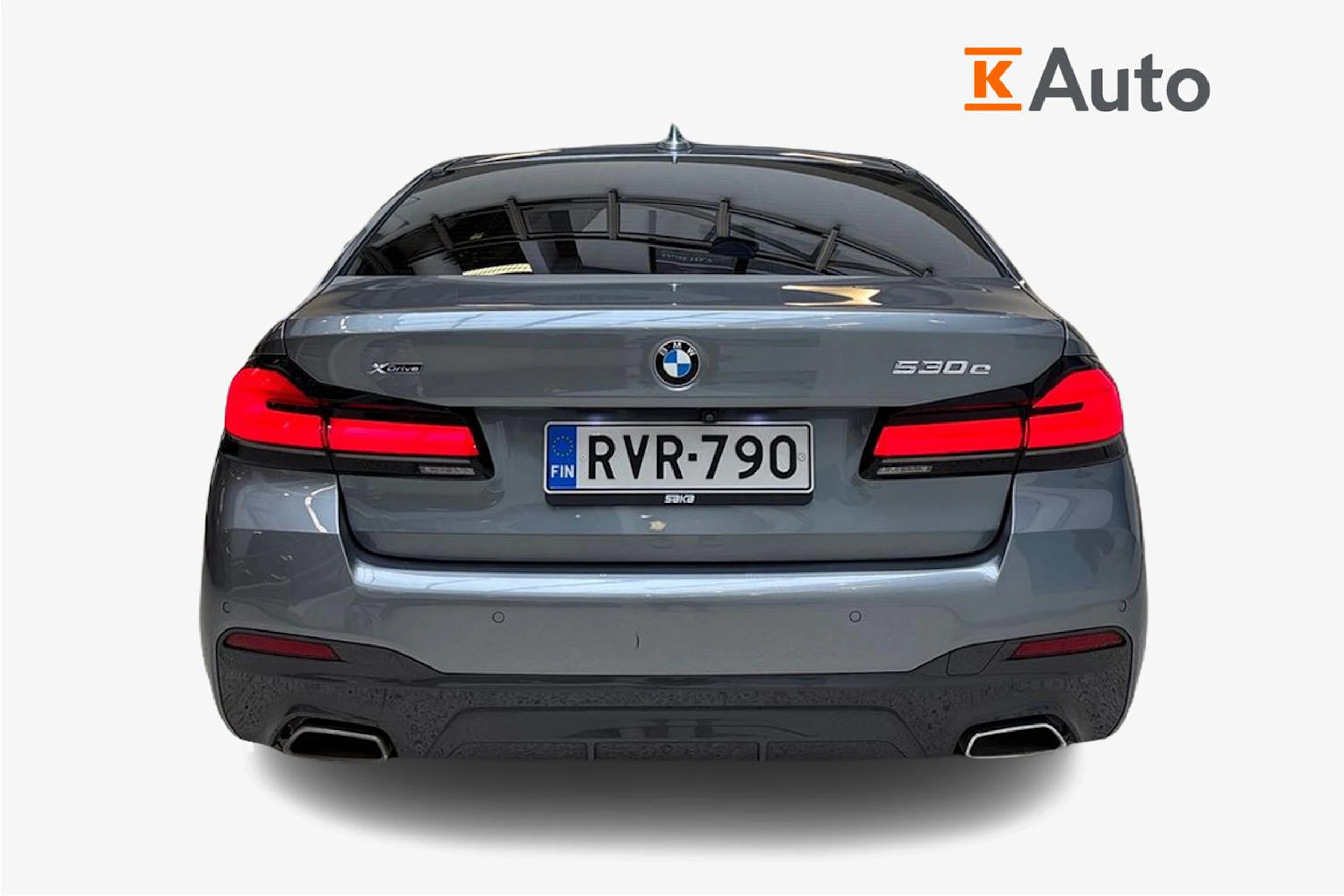 sininen BMW 530 2020 kuva 3.