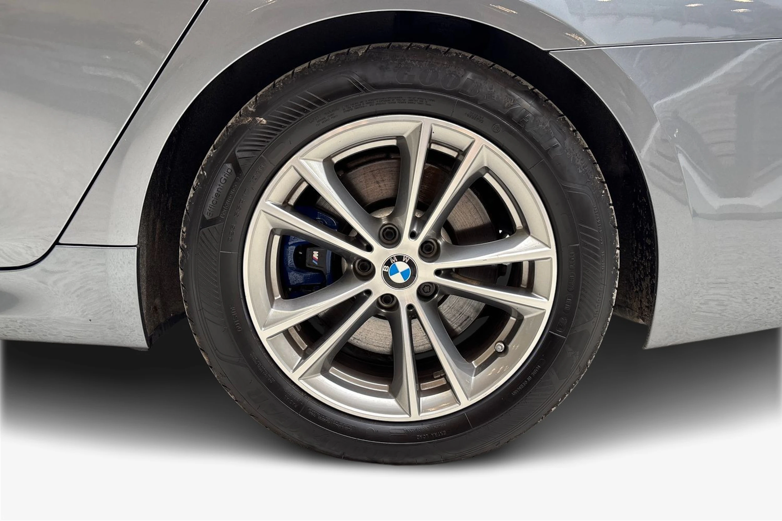 sininen BMW 530 2020 kuva 9.