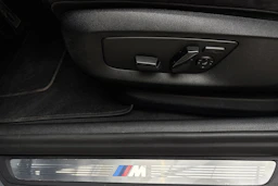 sininen BMW 530 2020 kuva 15.