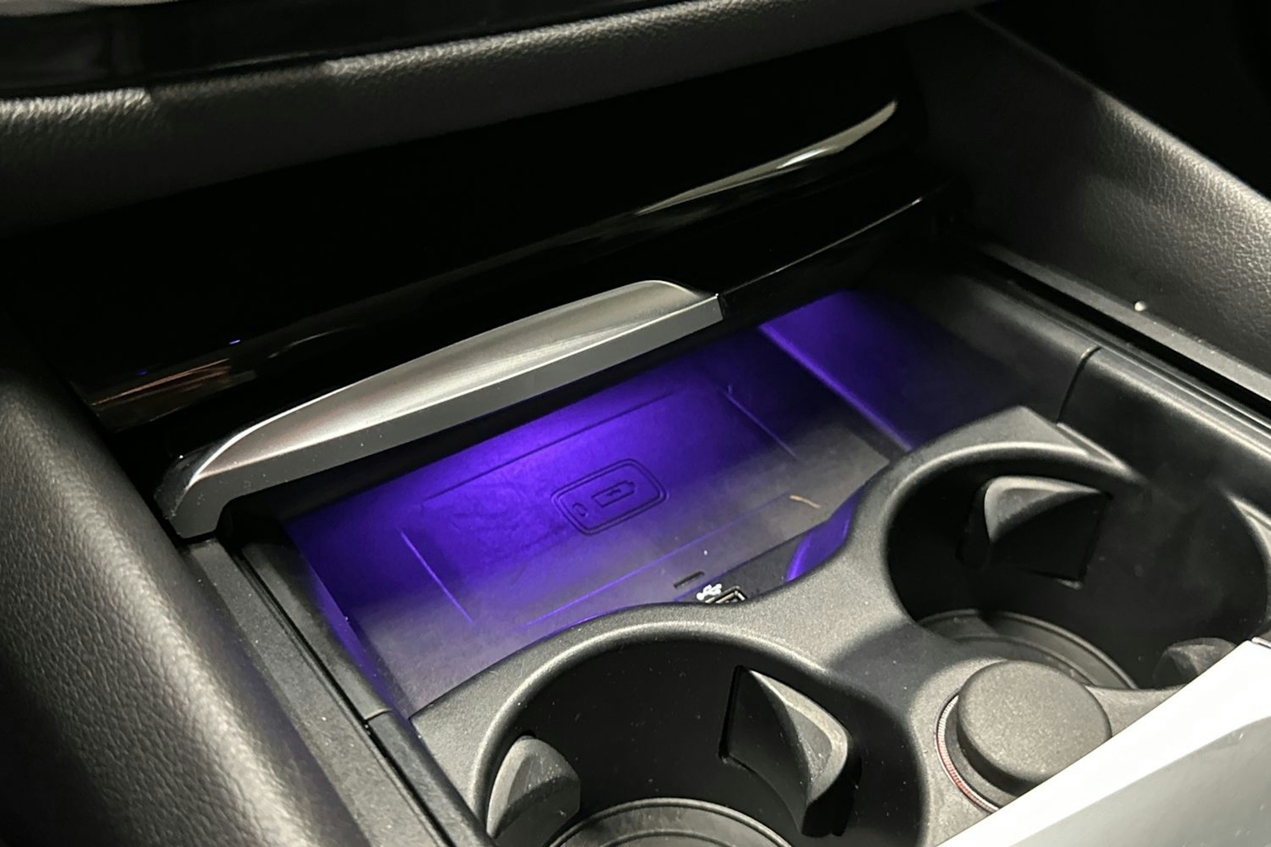 musta BMW 530 2020 kuva 25.