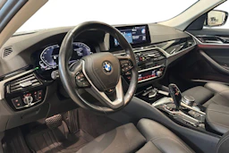 hopea BMW 530 2020 kuva 8.
