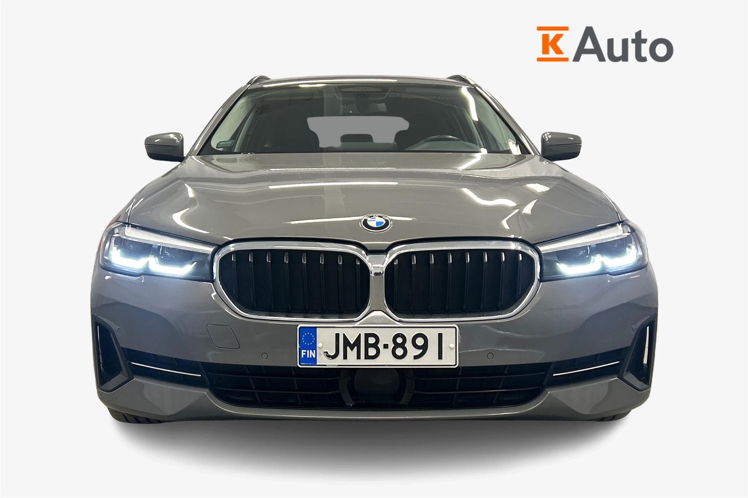 harmaa BMW 530 2021 kuva 5.