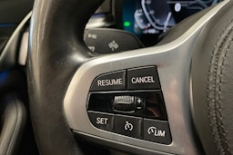 sininen BMW 530 2021 kuva 17.