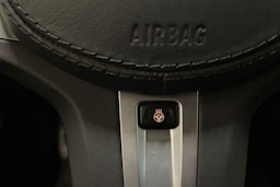 sininen BMW 530 2021 kuva 18.