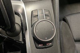 sininen BMW 530 2021 kuva 35.