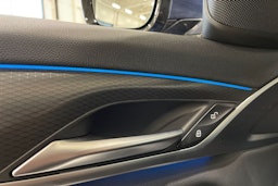 sininen BMW 530 2021 kuva 38.