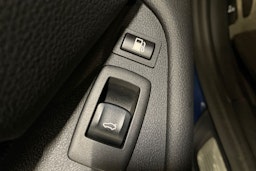 sininen BMW 530 2021 kuva 39.