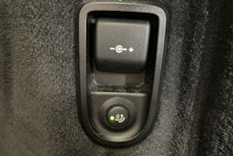 sininen BMW 530 2021 kuva 41.