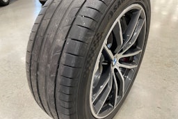 sininen BMW 530 2021 kuva 44.