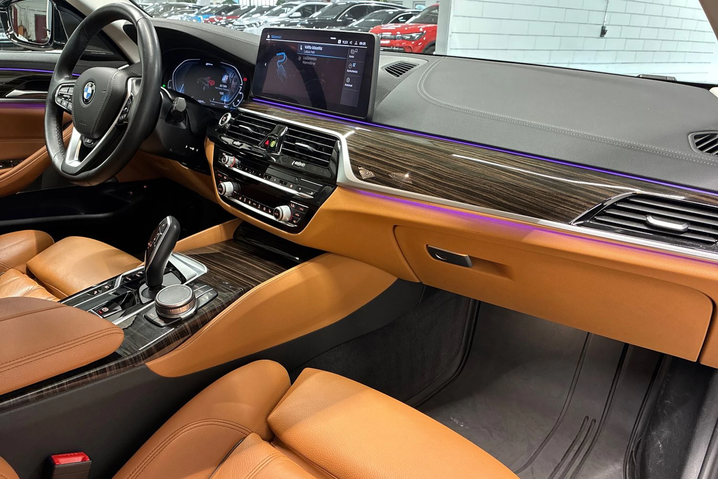 Musta BMW 530 2021 kuva 31.