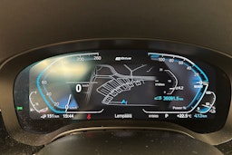 harmaa BMW 530 2021 kuva 13.