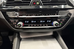 harmaa BMW 530 2021 kuva 16.