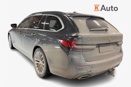 met. harmaa BMW 530 2021 kuva 2.