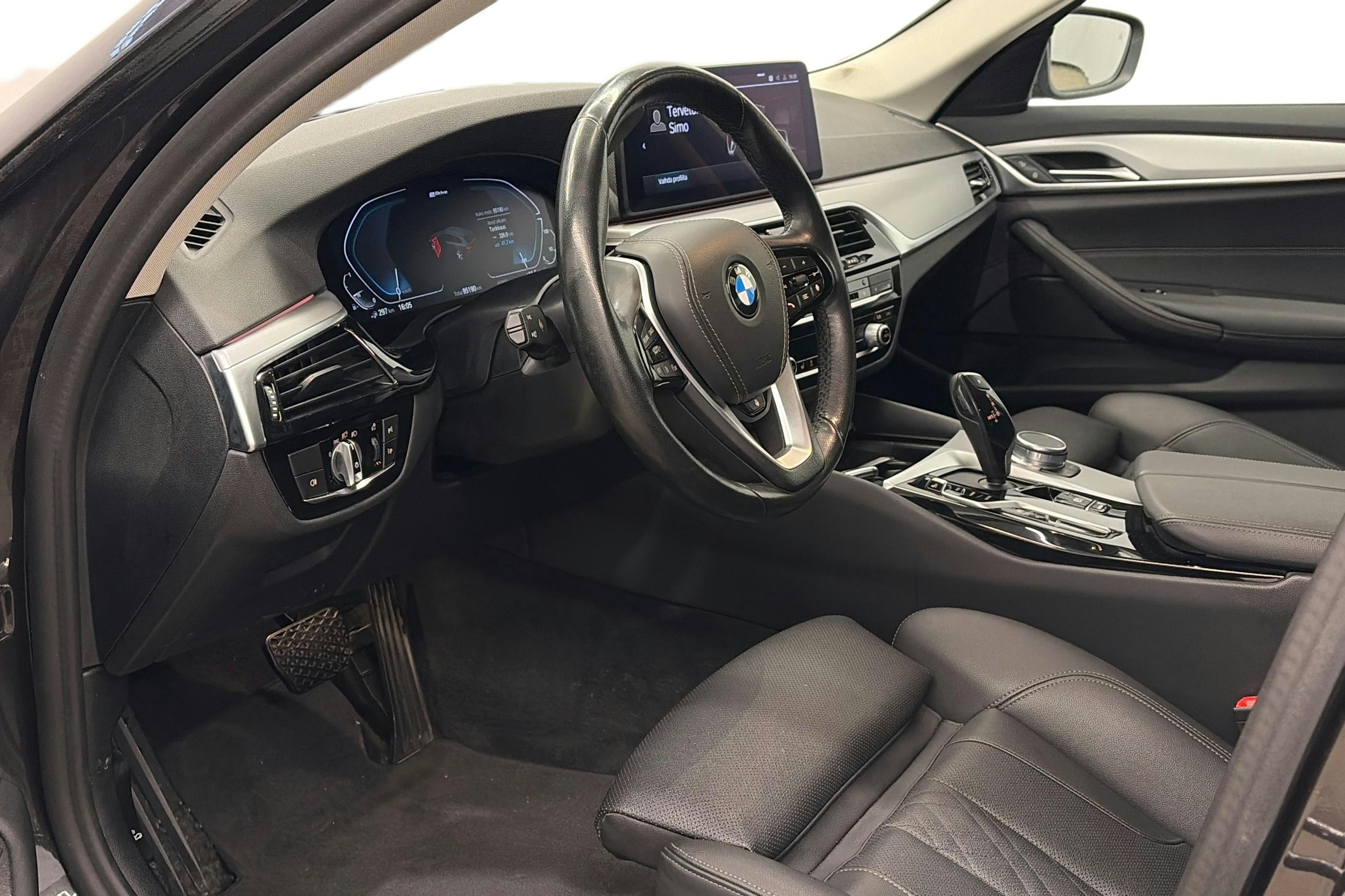 met. harmaa BMW 530 2021 kuva 7.