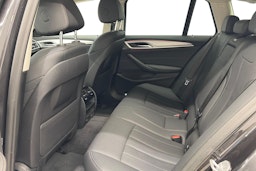 met. harmaa BMW 530 2021 kuva 10.