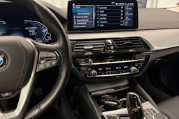 met. harmaa BMW 530 2021 kuva 17.