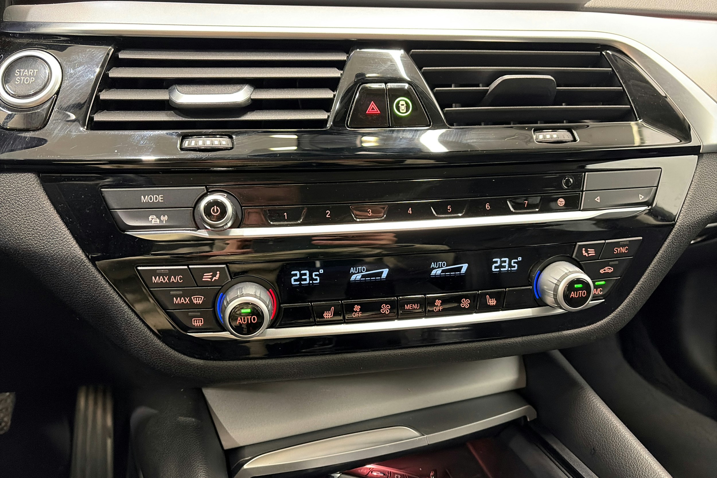 met. harmaa BMW 530 2021 kuva 21.