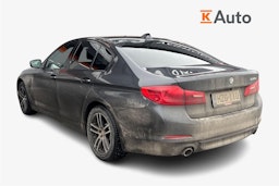 harmaa BMW 530 2020 kuva 2.