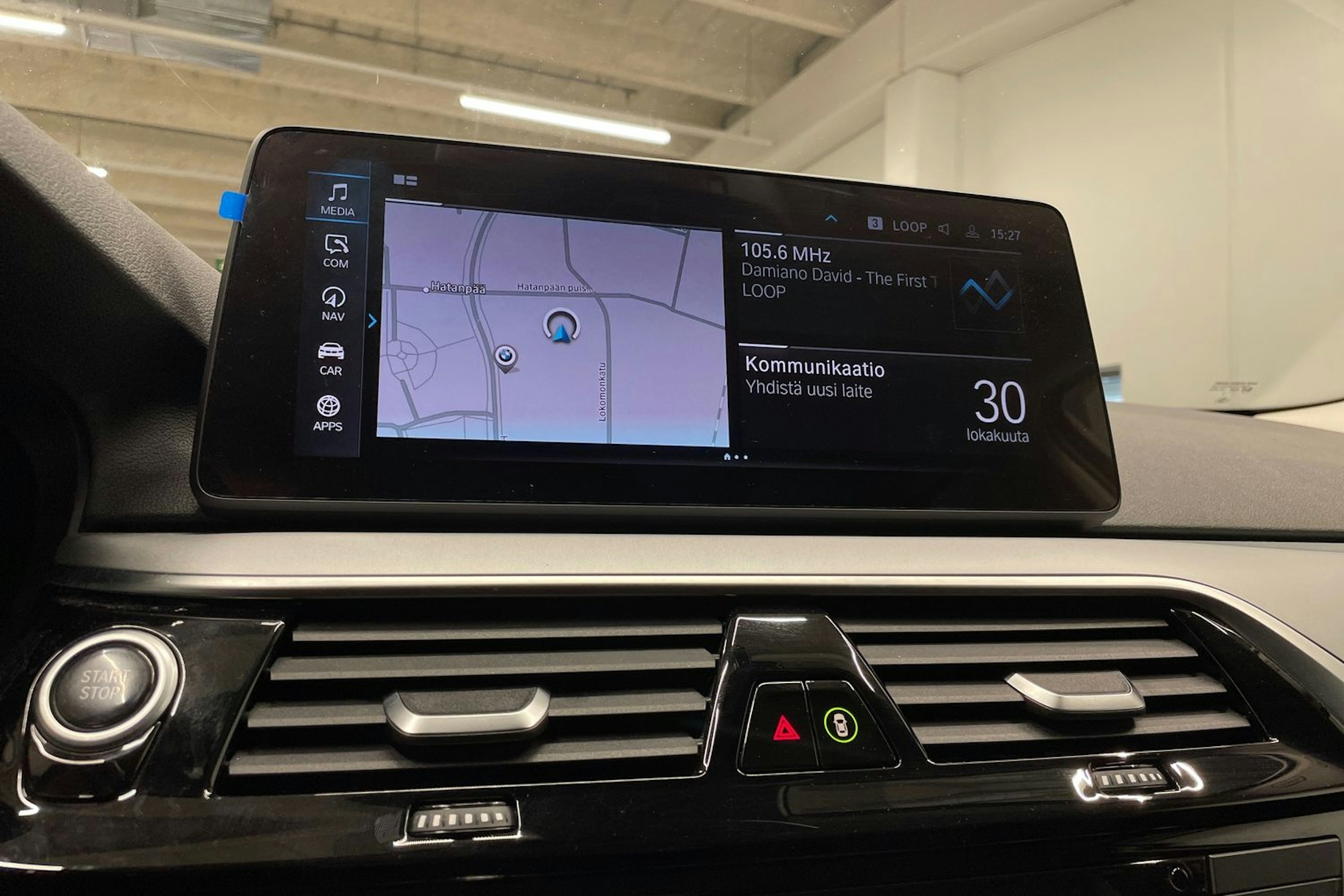 valkoinen BMW 530 2021 kuva 14.