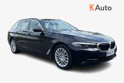 musta BMW 530 2021 kuva 1.