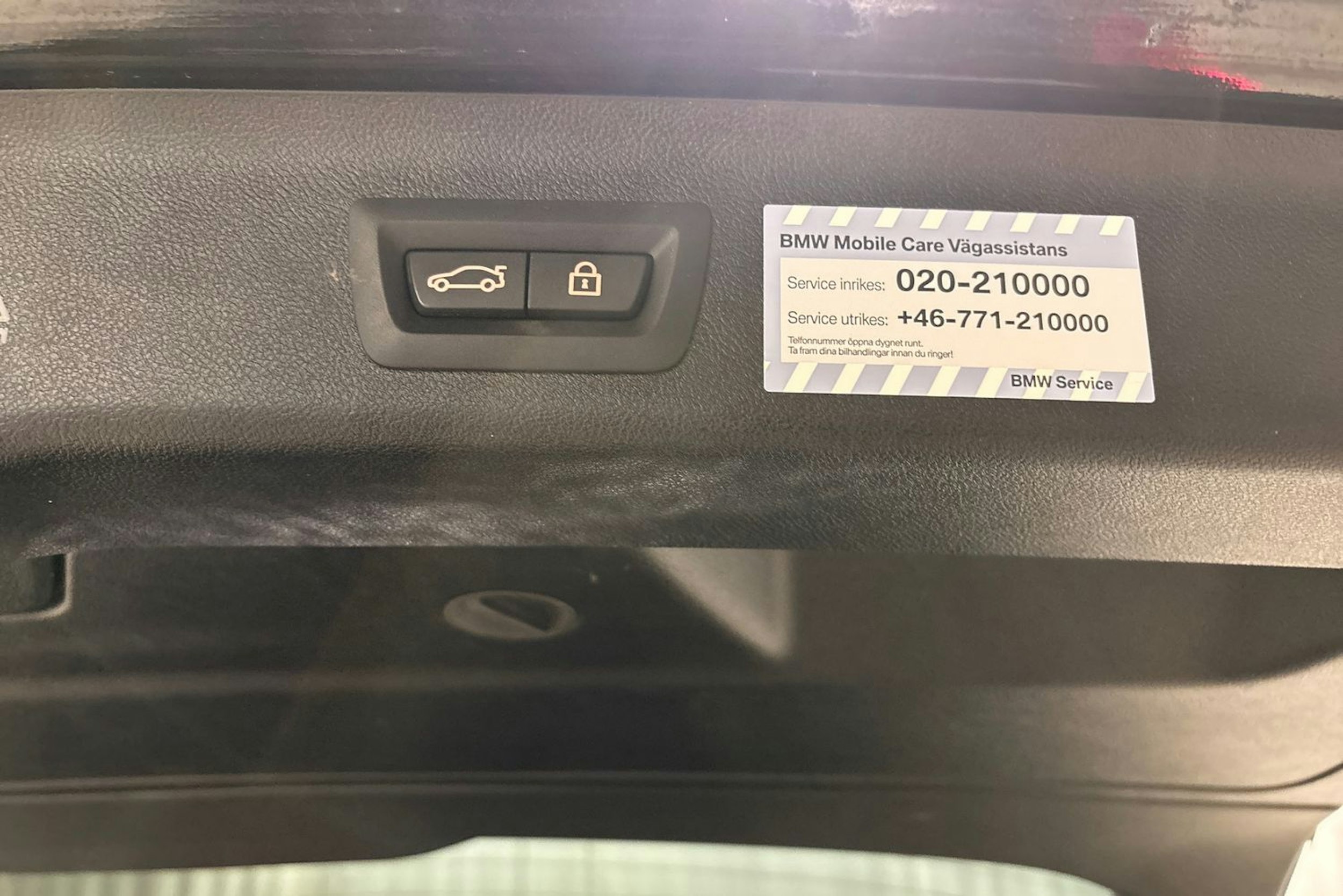 musta BMW 530 2021 kuva 25.