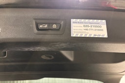 musta BMW 530 2021 kuva 25.