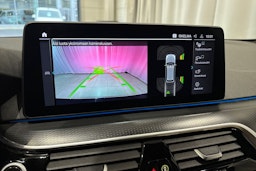 musta BMW 530 2021 kuva 27.