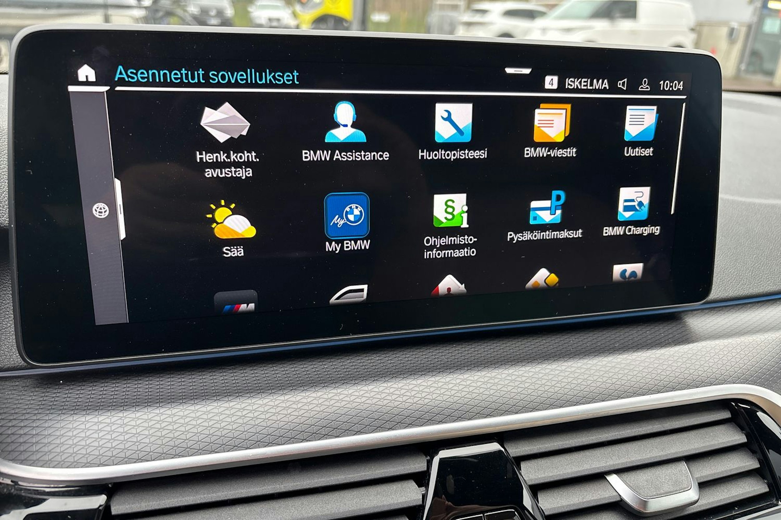 musta BMW 530 2021 kuva 38.